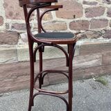 Bar stool