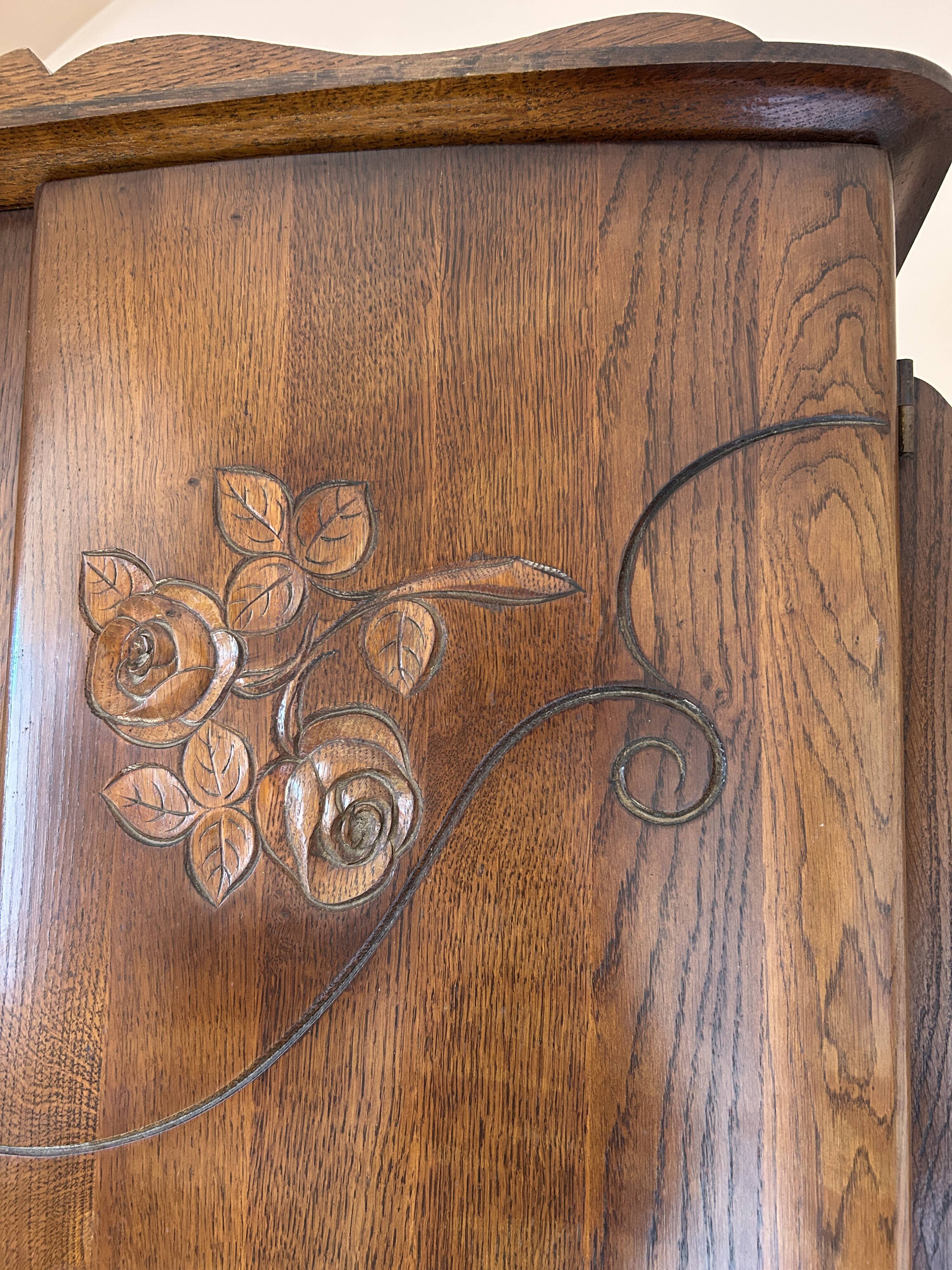 1950s linen wardrobe, shelves, central mirror