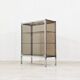 Meuble vitrine en métal chromé et verre fumé – design moderniste, années 19