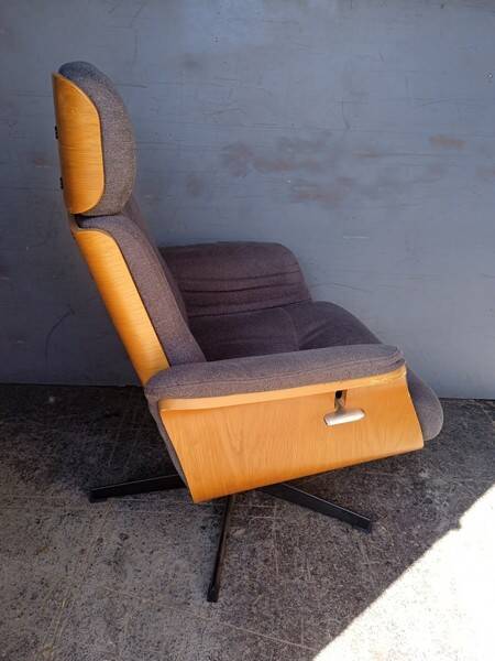 1970 style rotating designer armchair