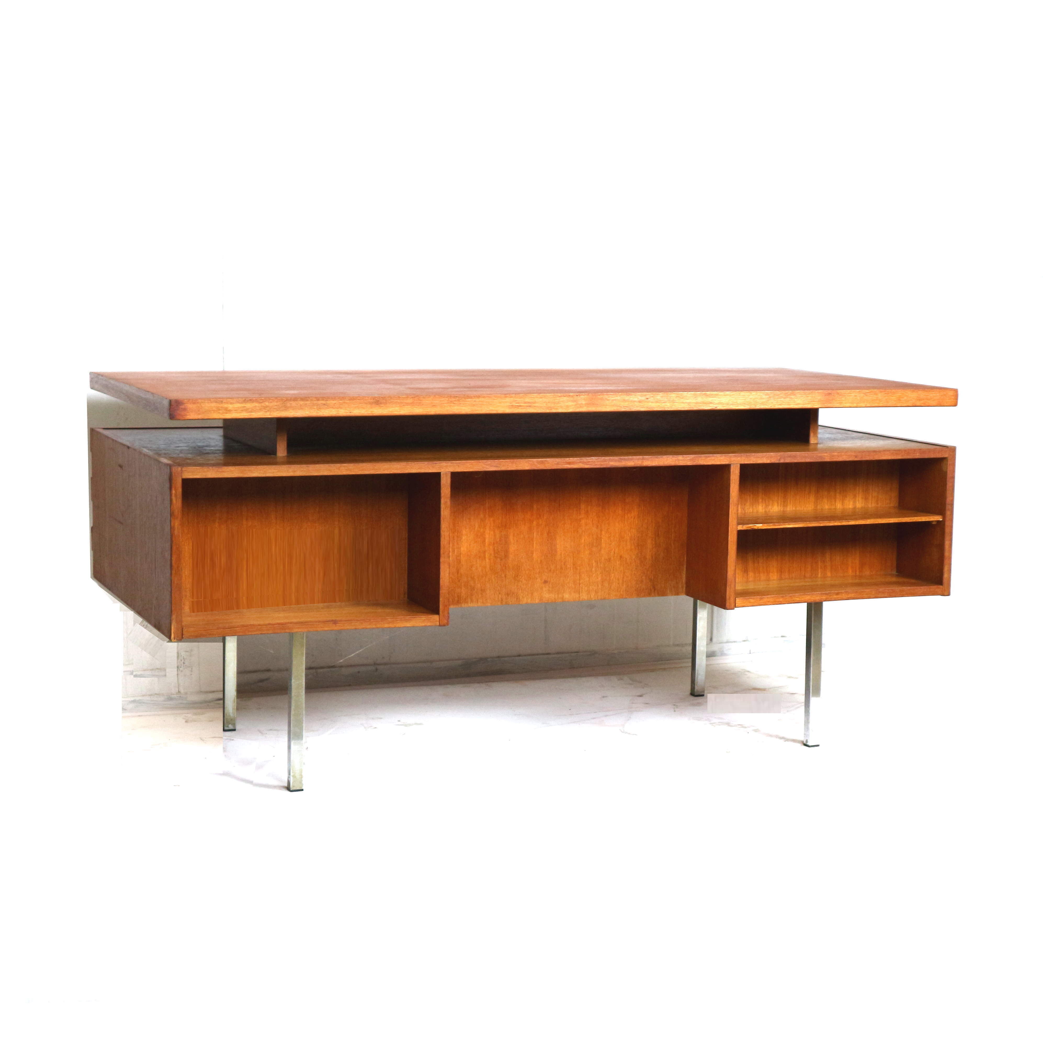 Desk by Leo Bub for Wertmöbel from the 1960s