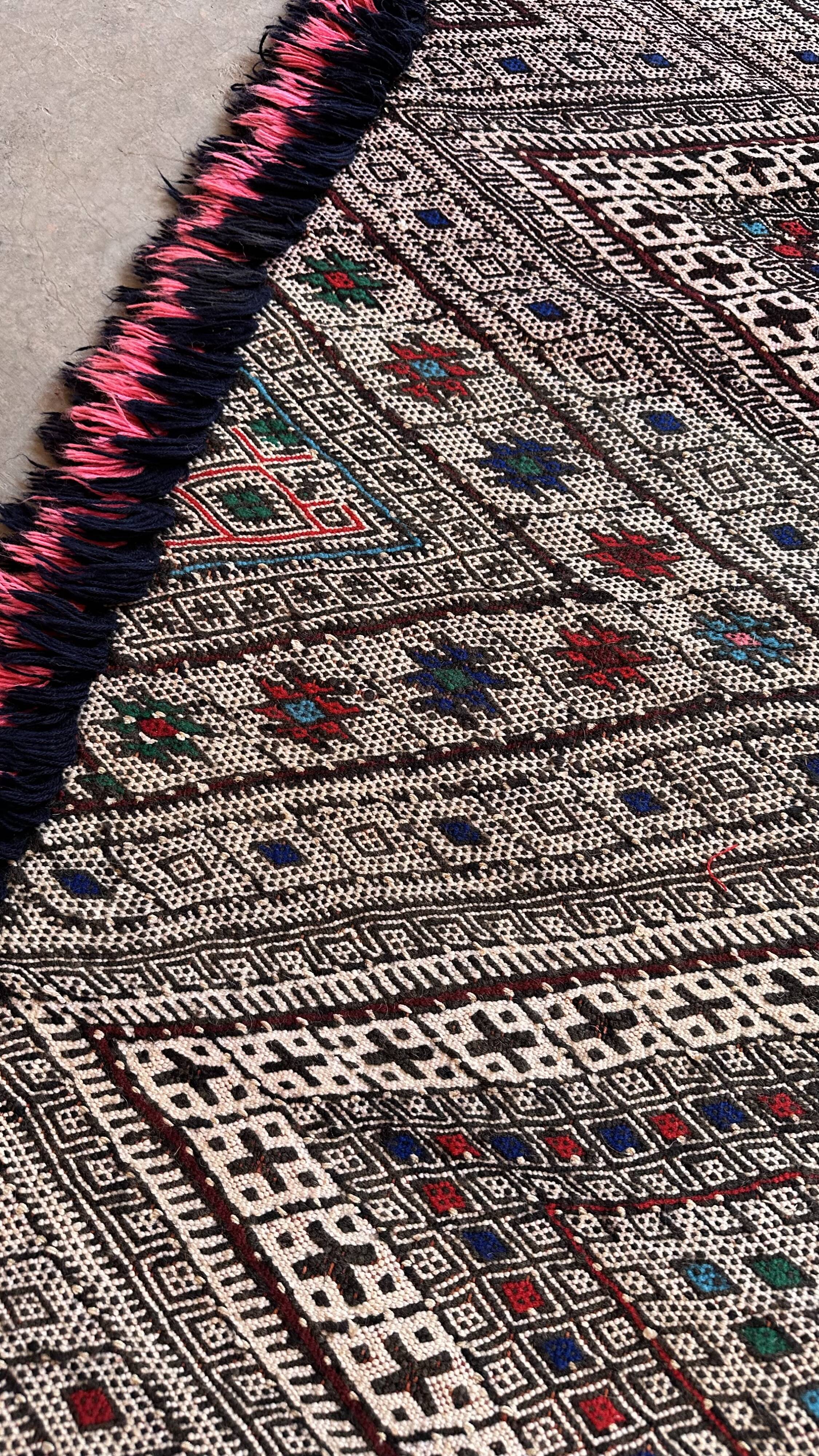 Moroccan Kilim Zayan Rug - 310 x 147 cm