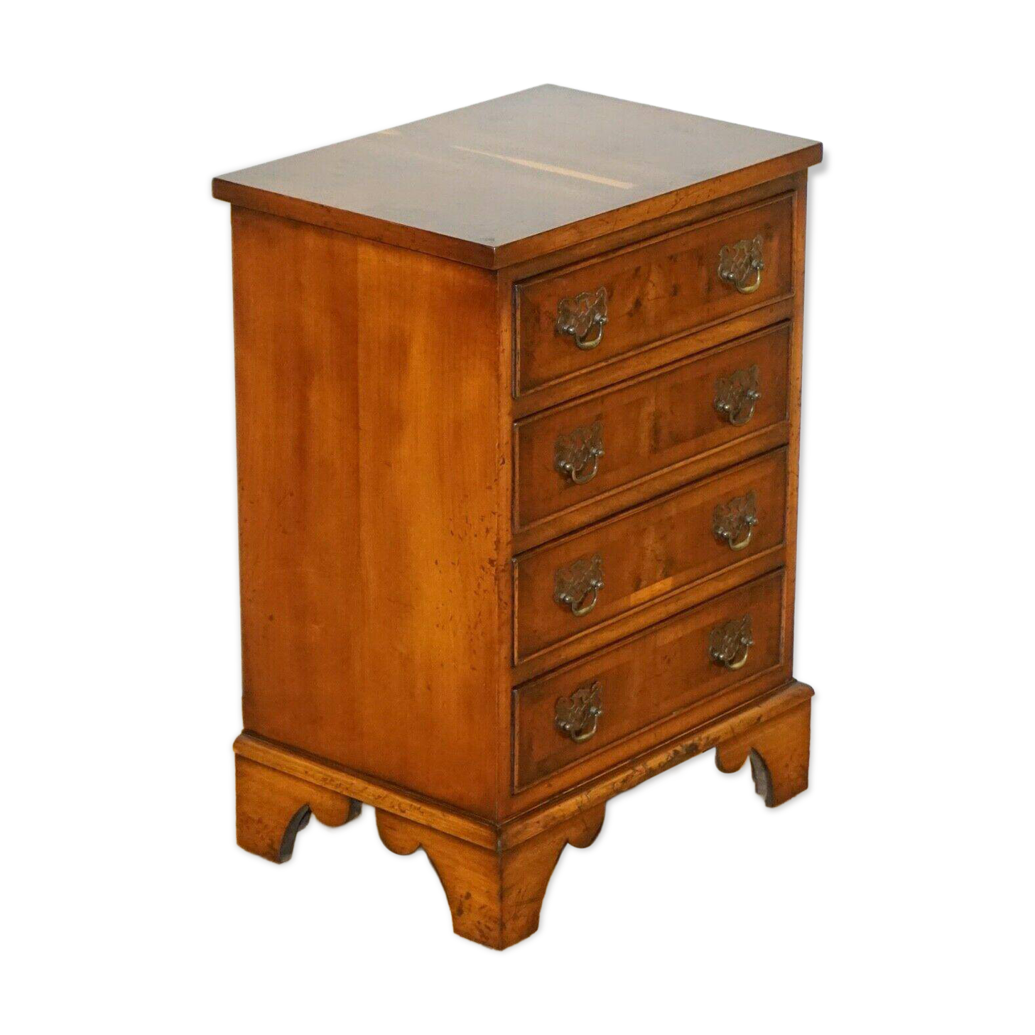 Georgian style vintage commode in yew wood.
