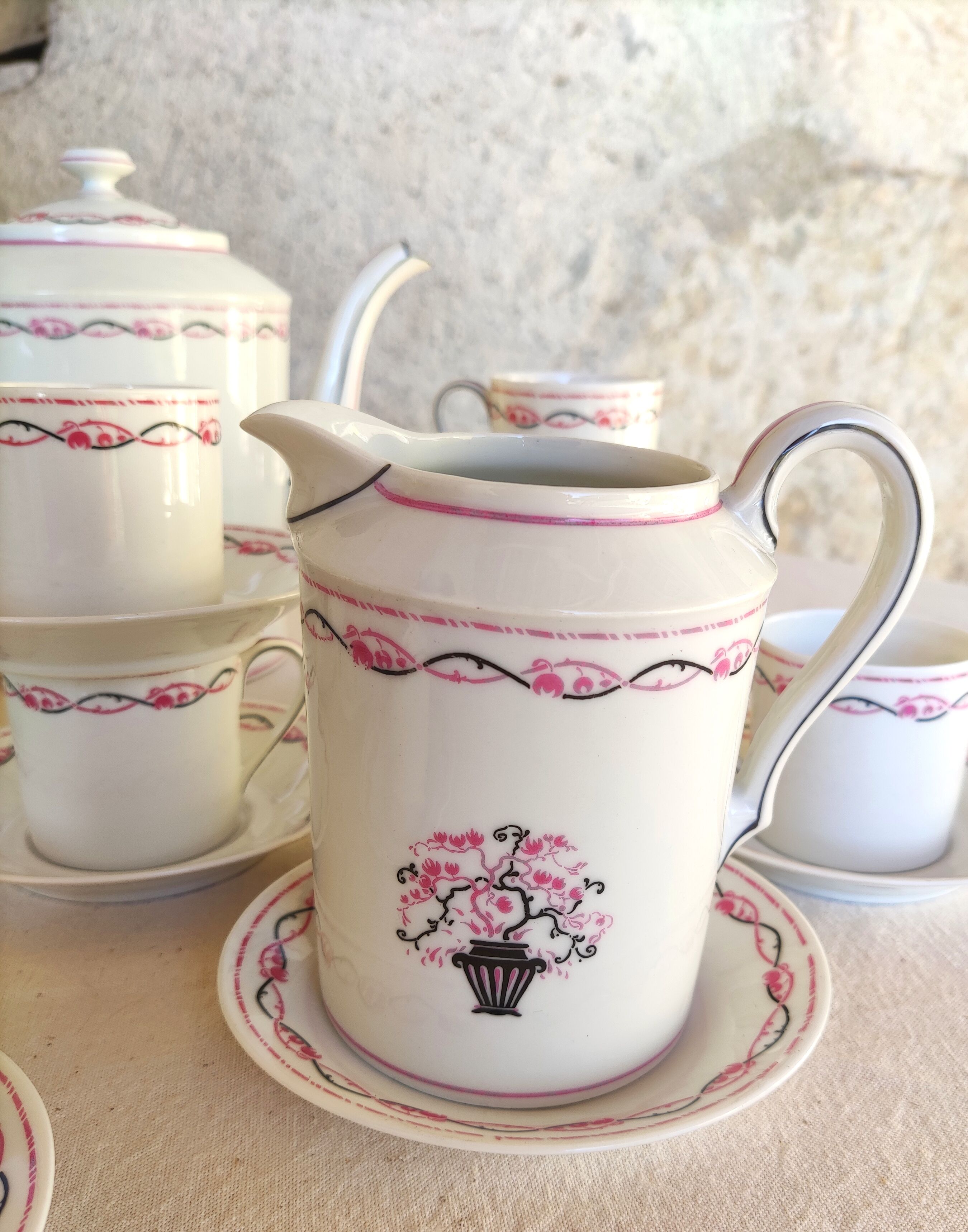 Art Deco porcelain coffee set - Ch. Ahrenfeldt - la maîtrise
