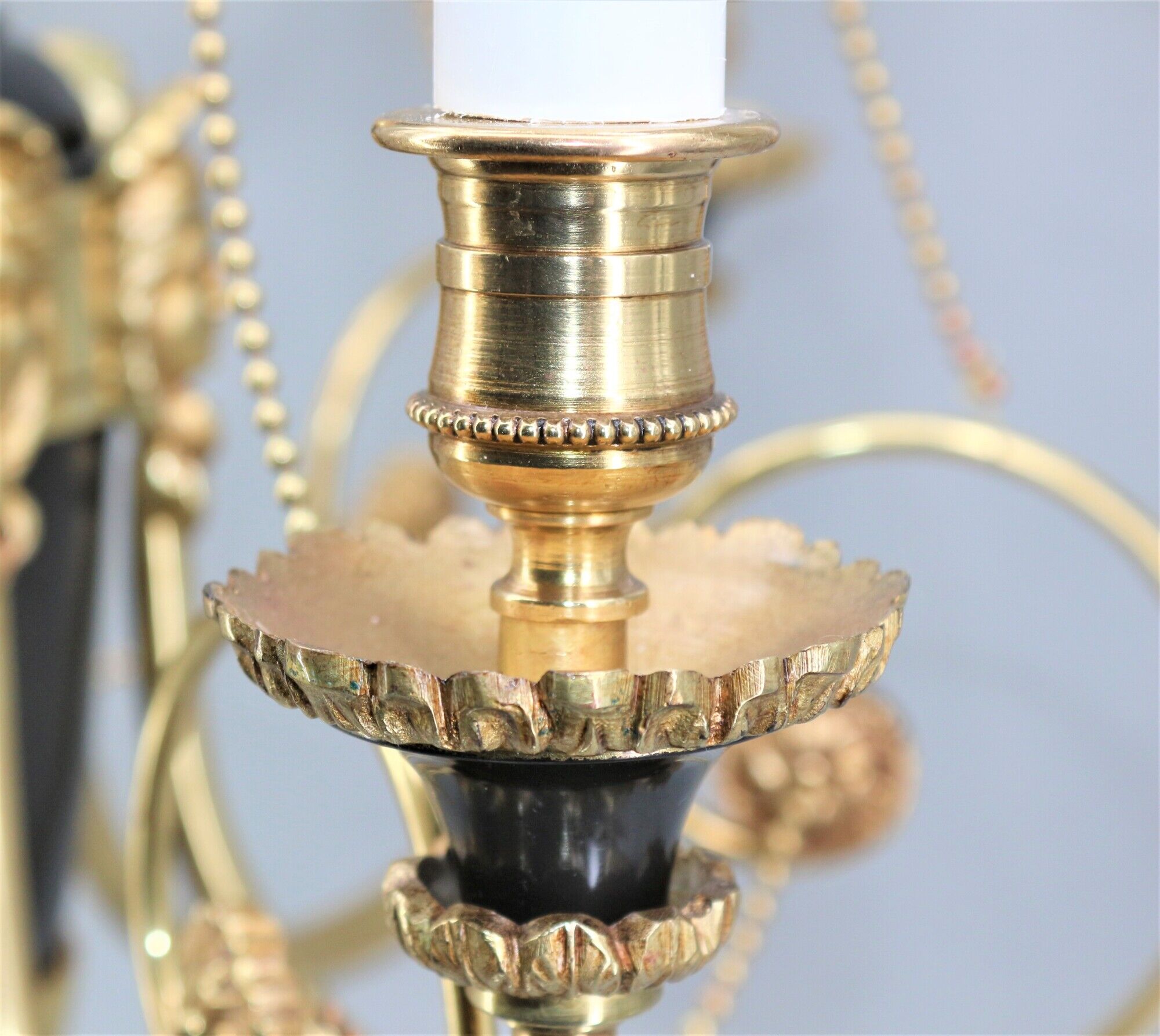 Chandelier style Directoire gilded and patinated in bronze " Lucien Gau "