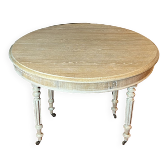 Superbe Table style Louis Philippe a allonges en chêne cérusé blanchi vers 1900
