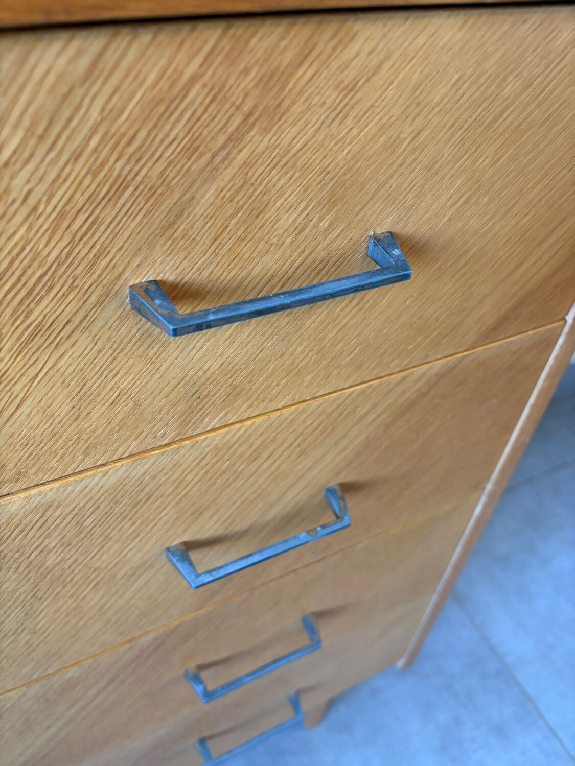 Vintage oak chest of drawers from the 1960s.