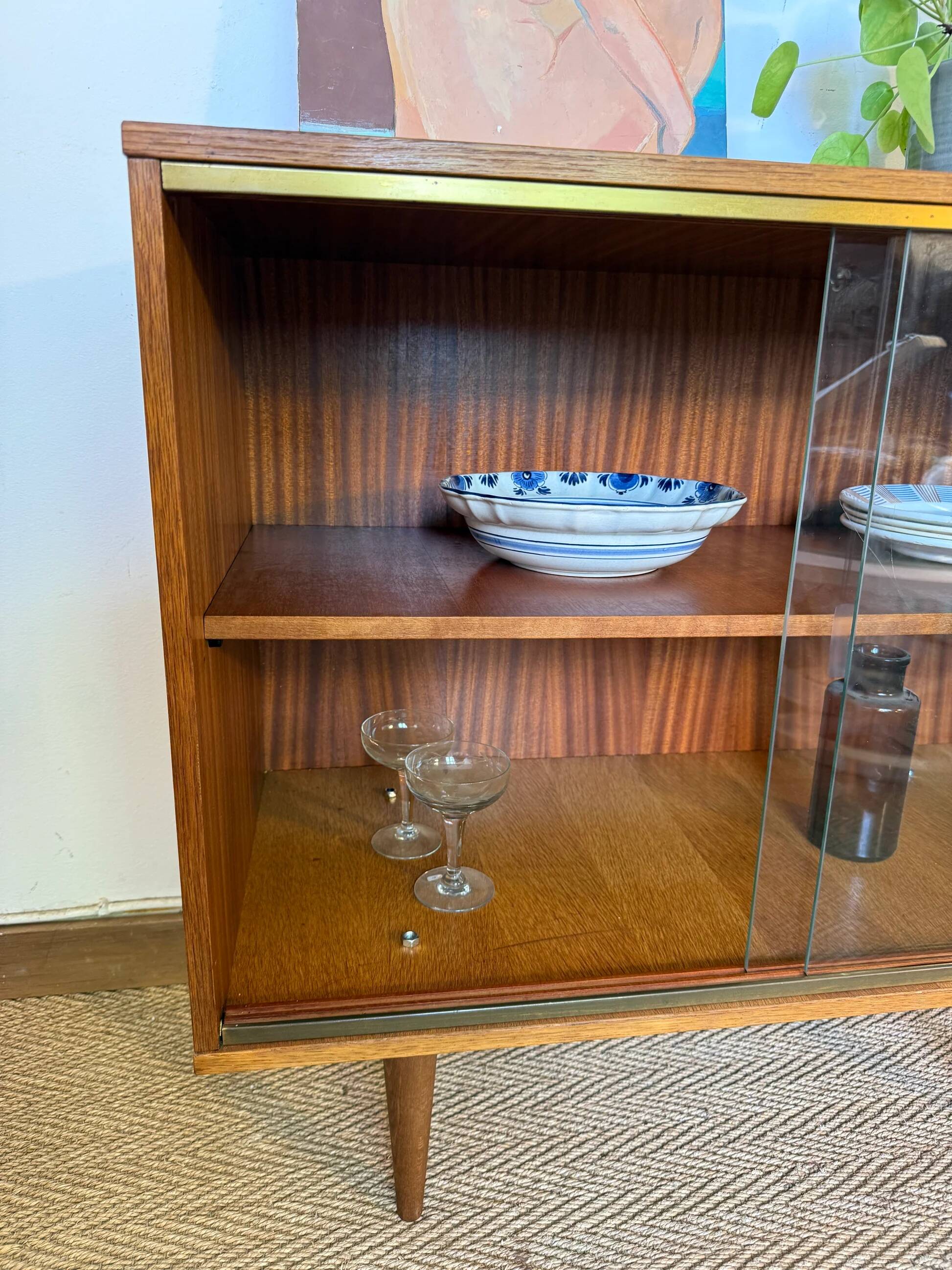 Enfilade vitrée vintage en placage de teck