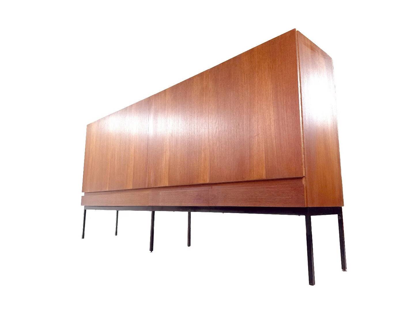 Buffet haut B60 en teck vintage par Dieter Waeckerlin – Behr