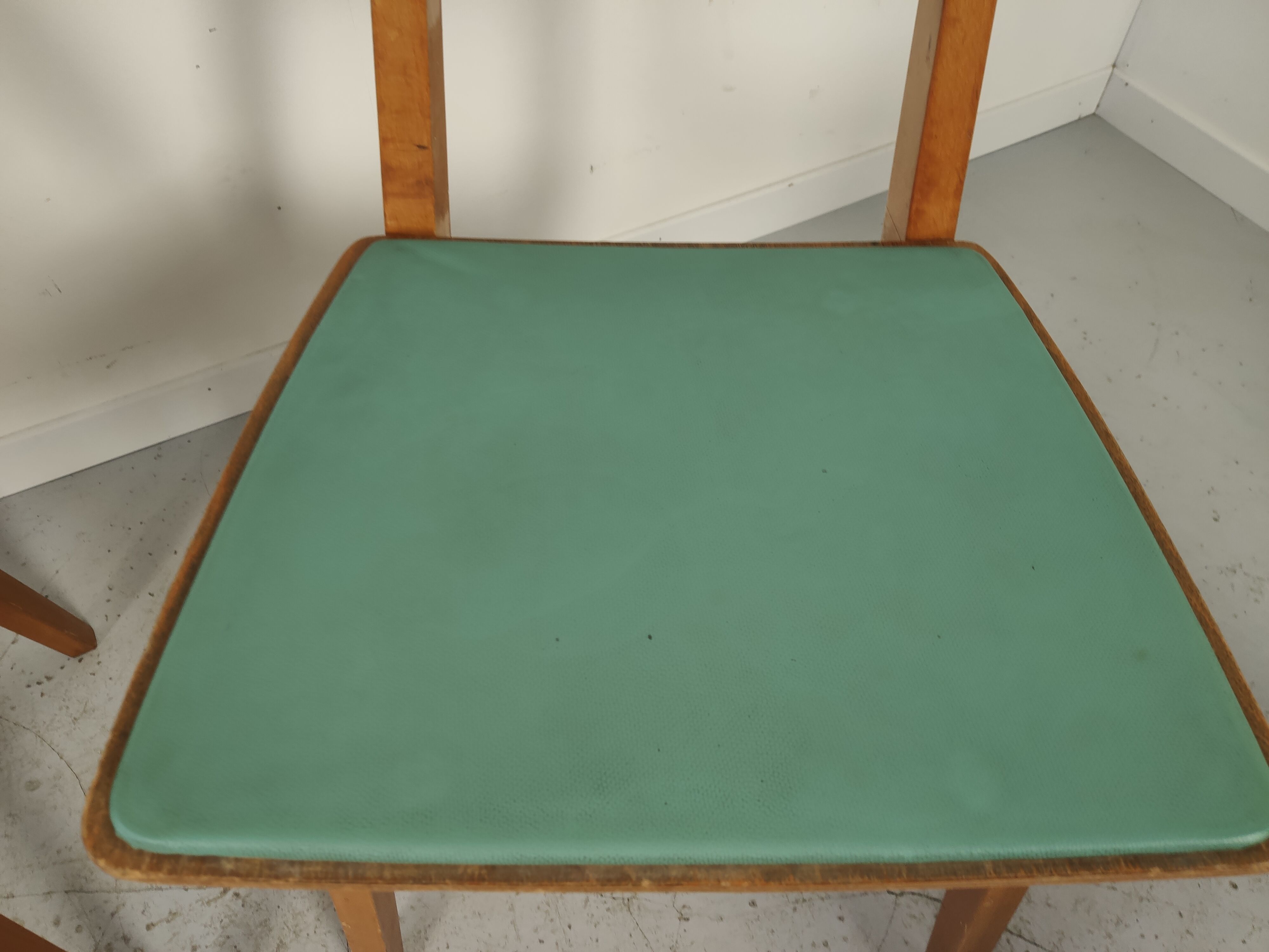 6 vintage chairs  1950