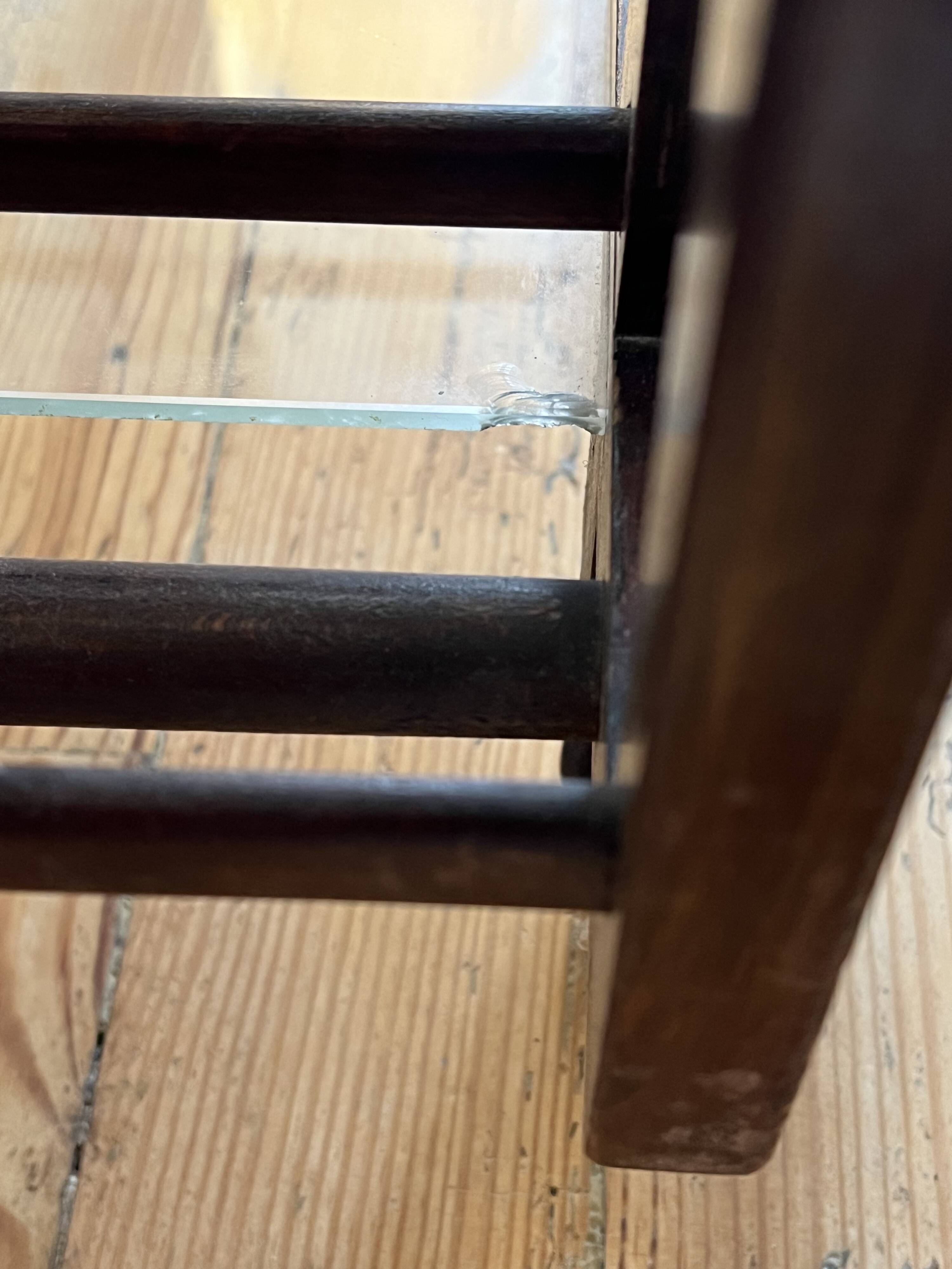 Table roulante bois et verre constructiviste