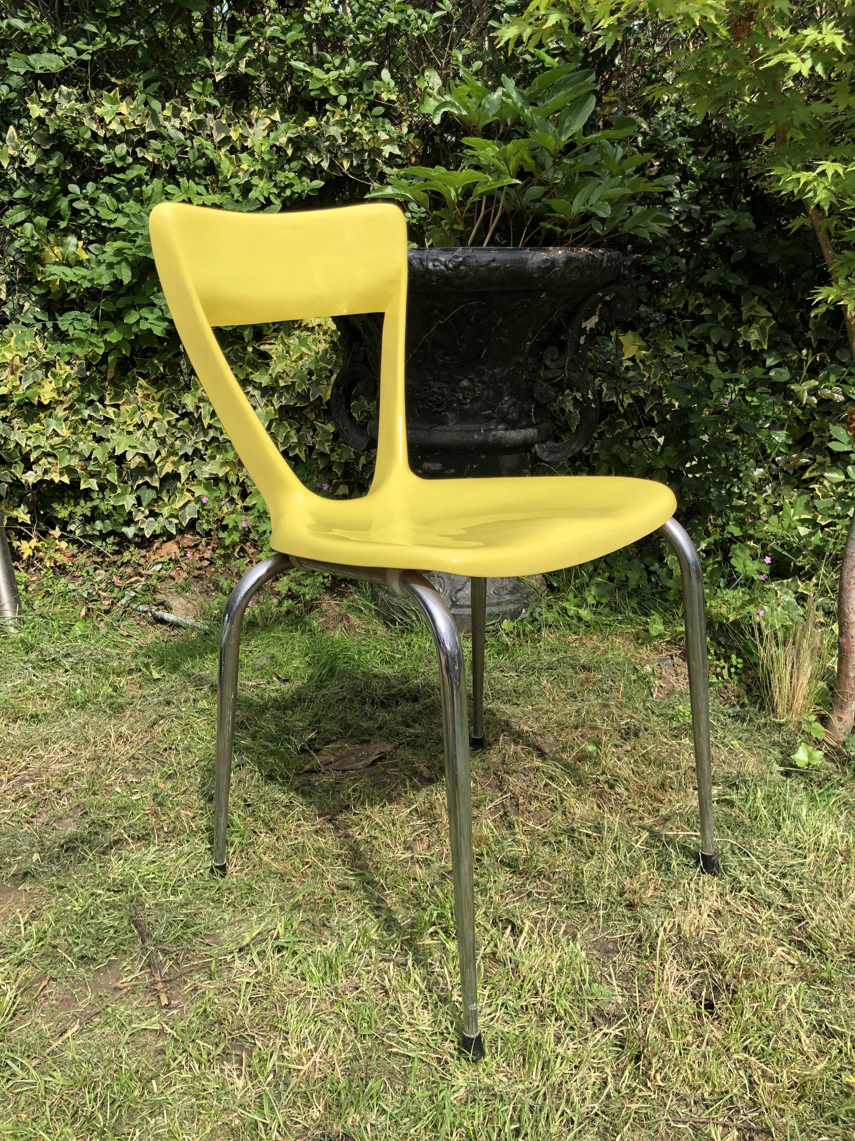 Set of three vintage Gilac chairs