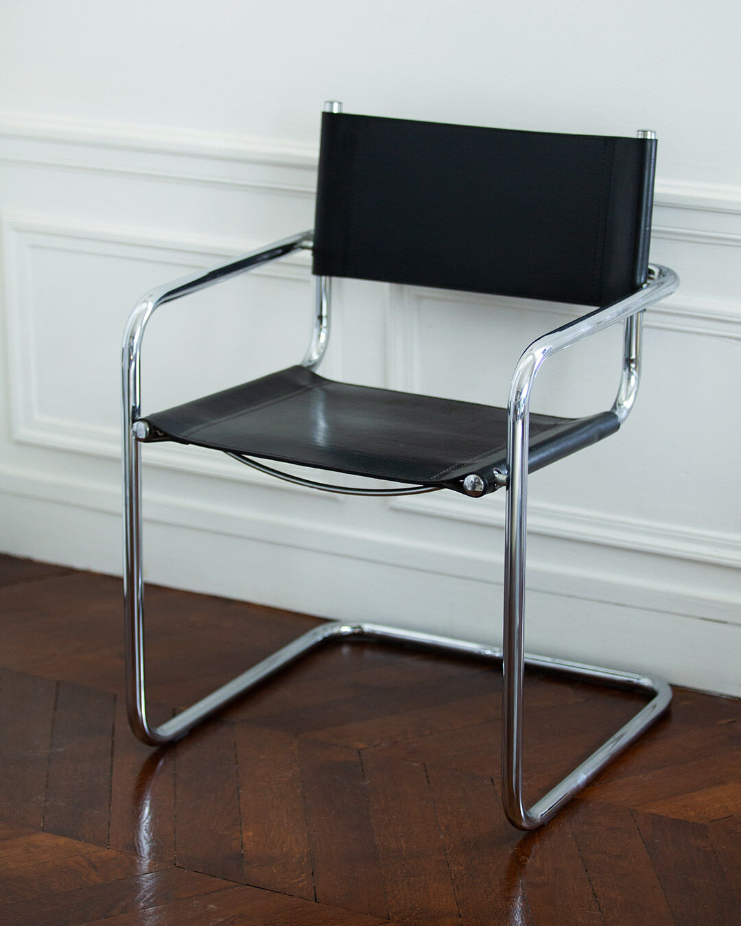 Fauteuil cantilever