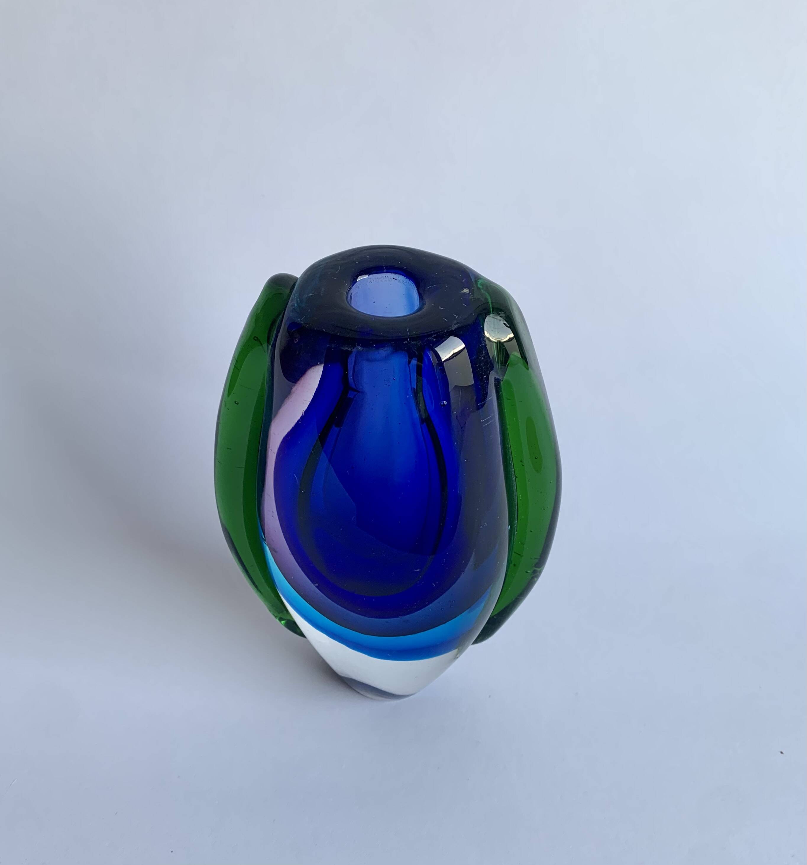 Murano Sommerso Art Galss Vase