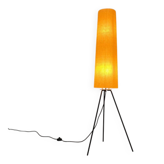 Mid-century minimalist tripod floor lamp by Hesse Leuchten, 1960s.