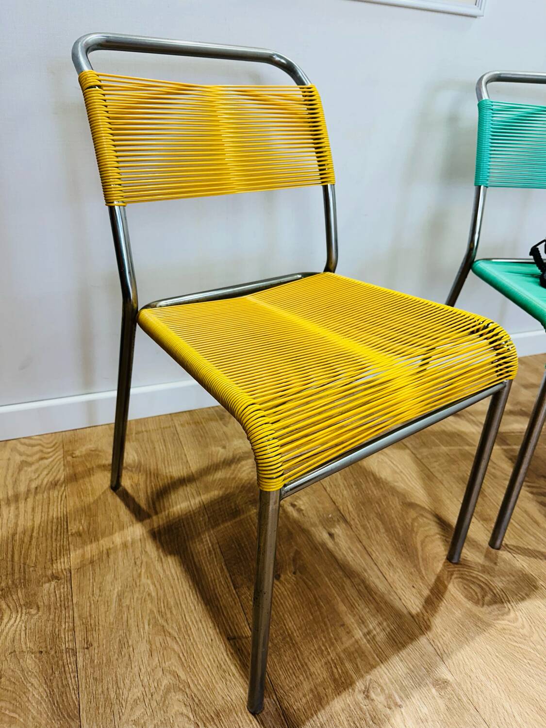 Duo scoubidou chairs