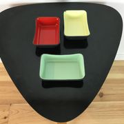 Aperitif service in coloured enamelled sheet metal, cups, ramekins