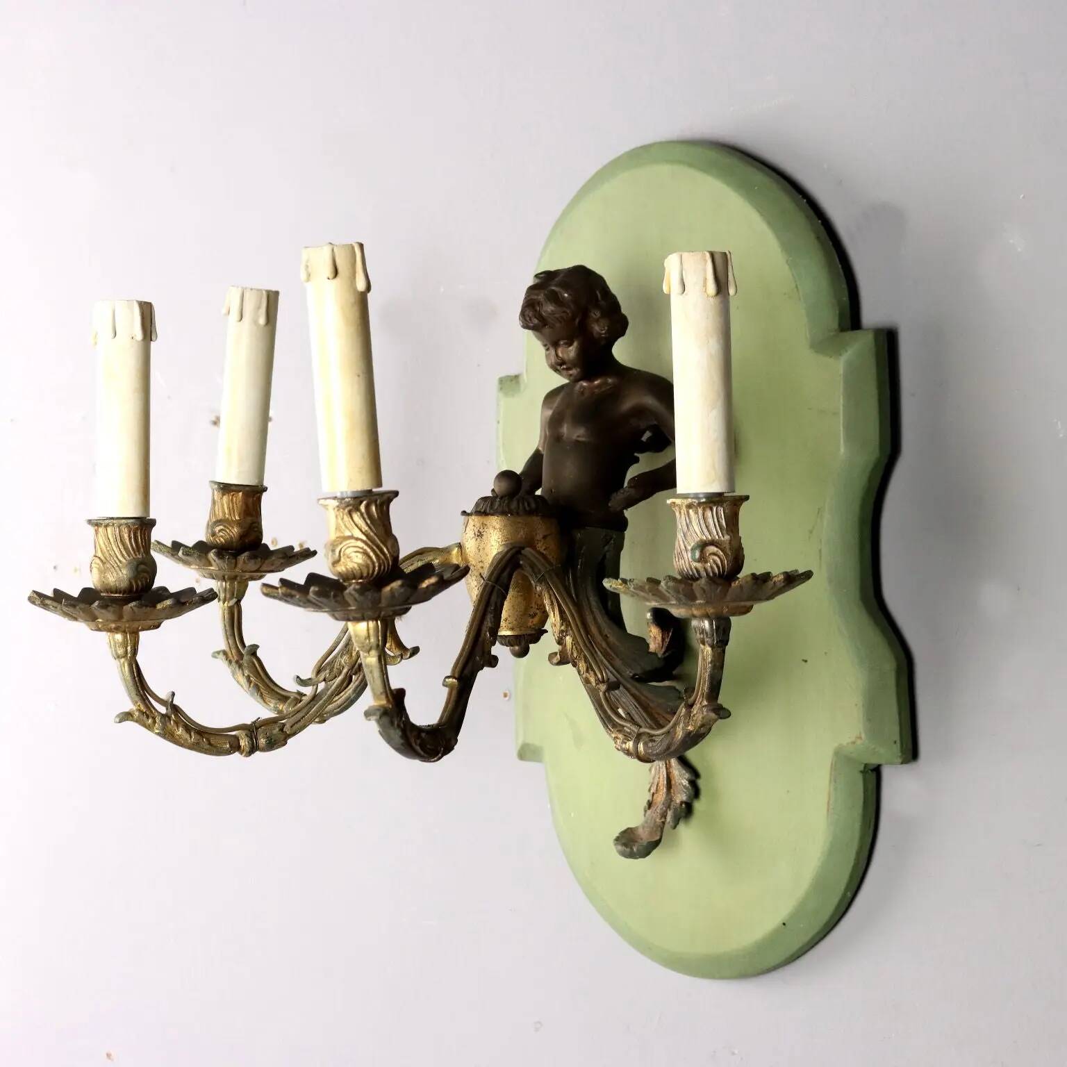 Antique wall light in gilded metal and bronze, Italy, 20th century