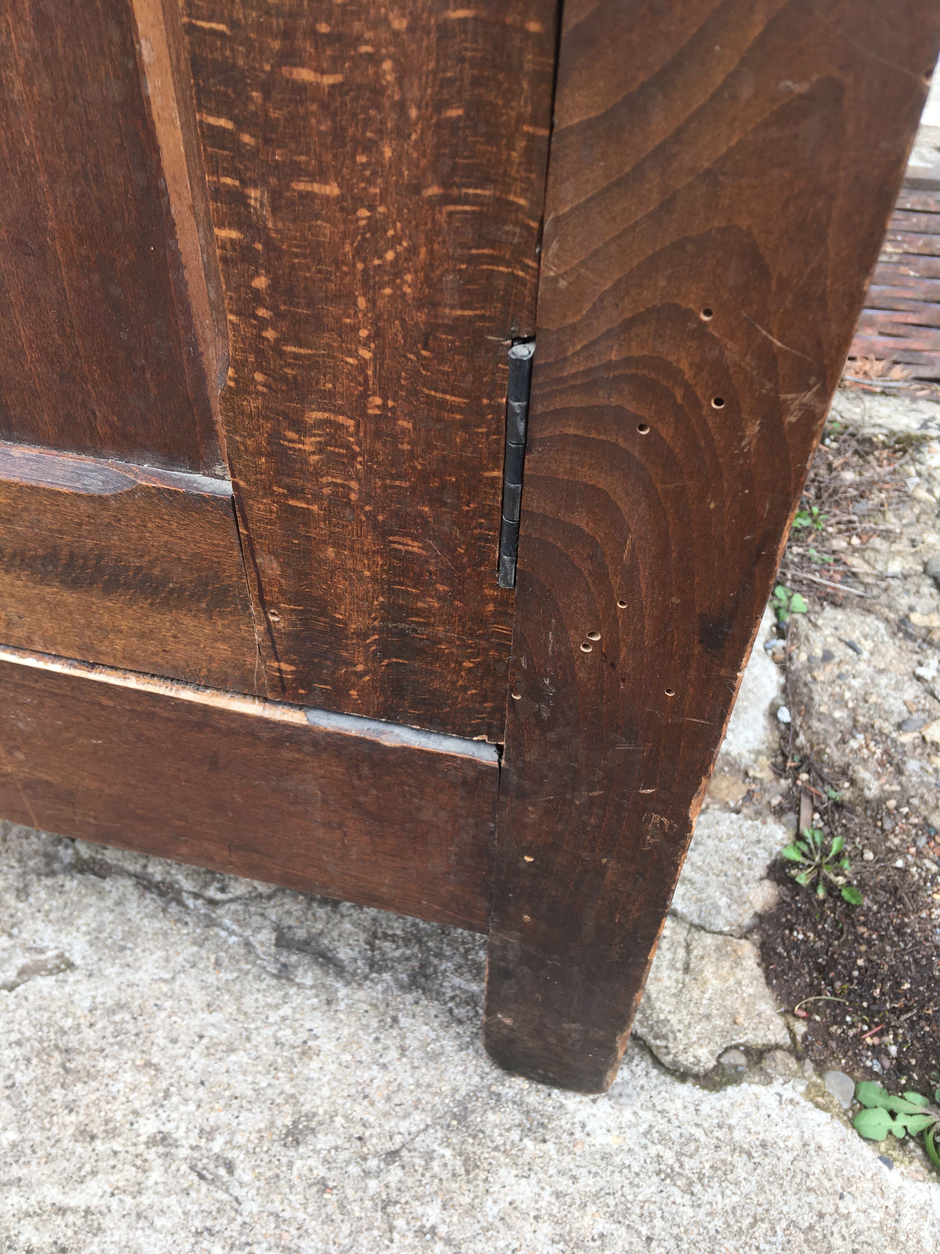 Wardrobe vintage door