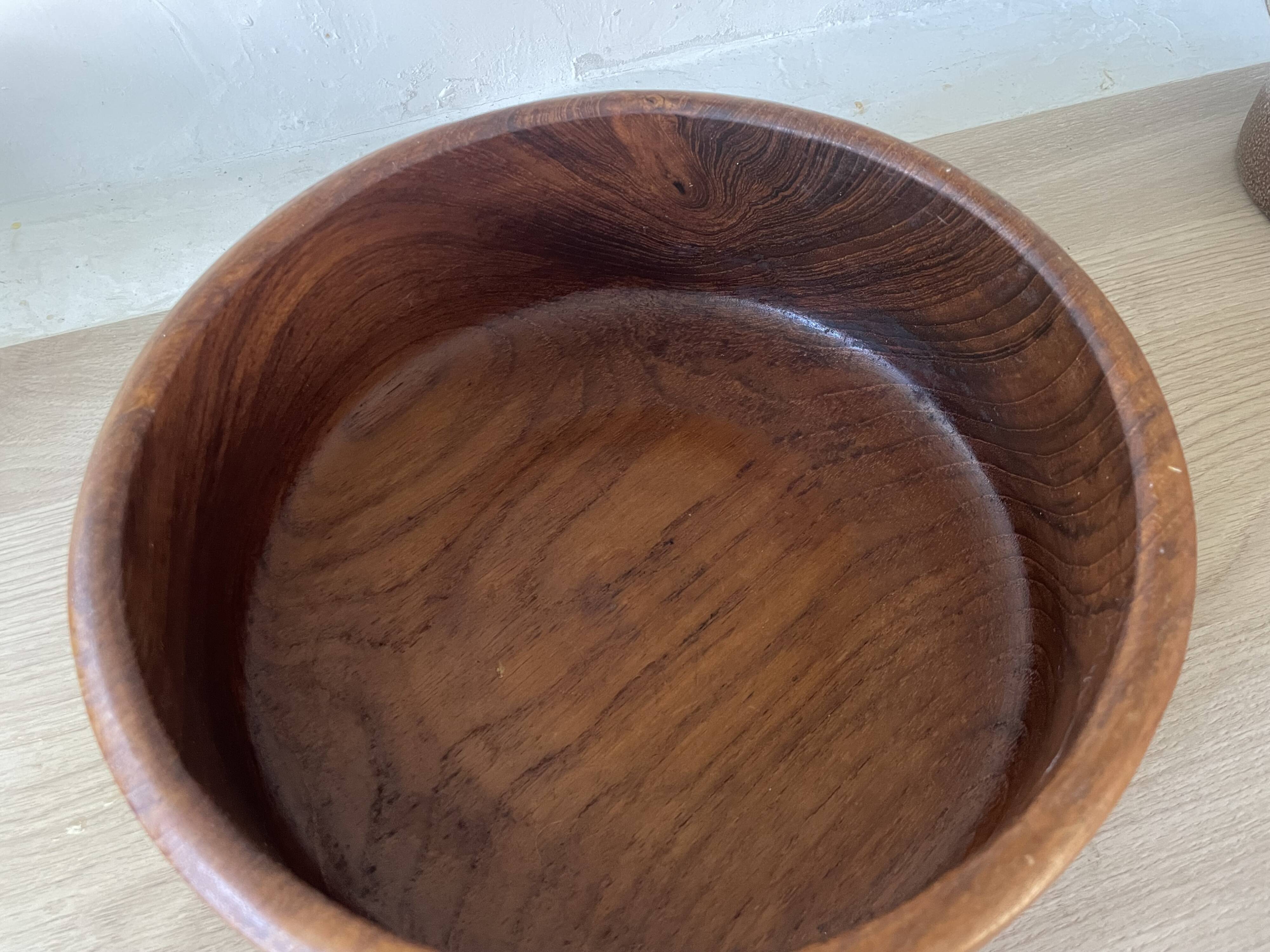 Vintage teak coupe salad bowl