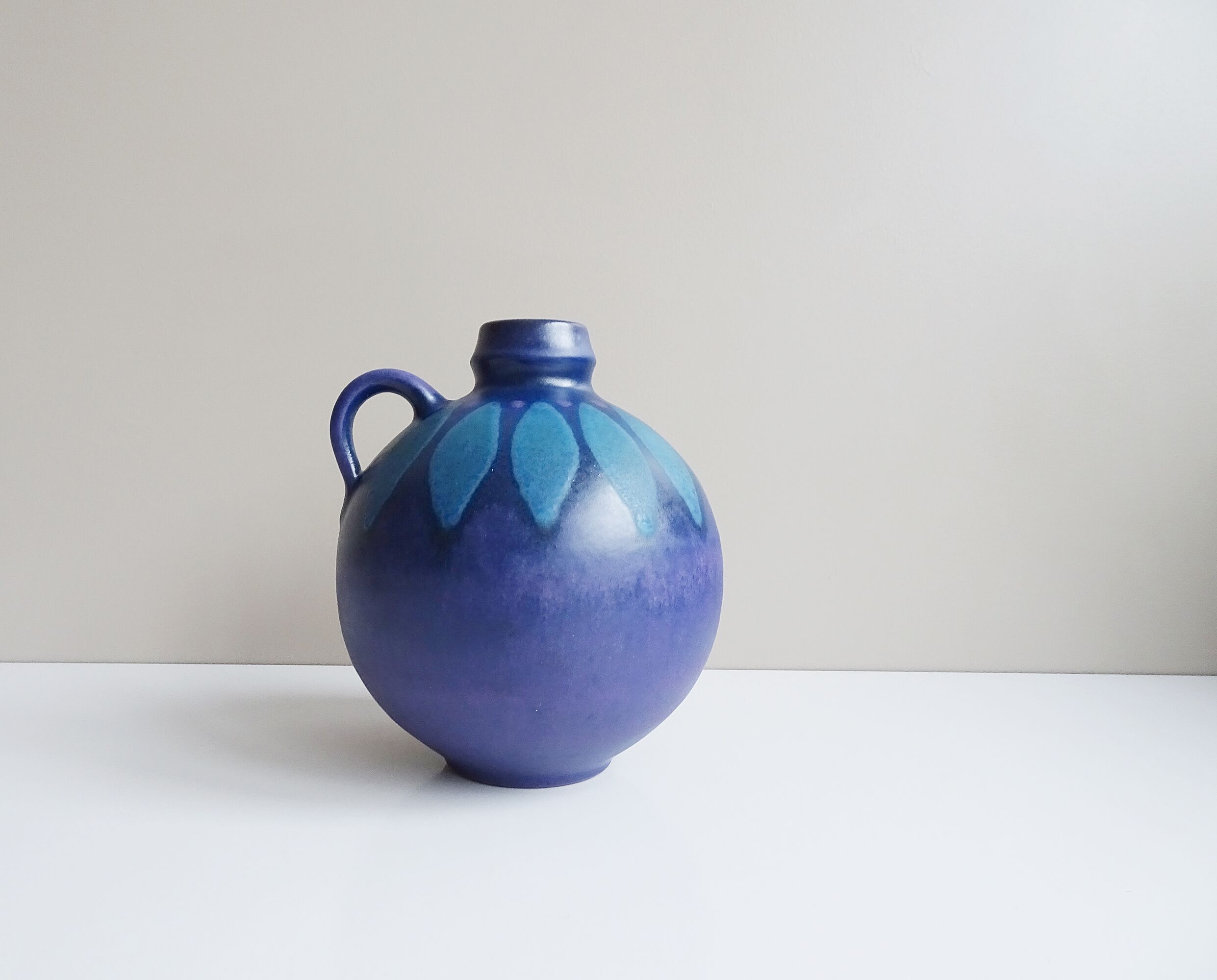 Vase by KMK Decor Viola