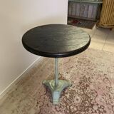 Small bistro table, pedestal table type
