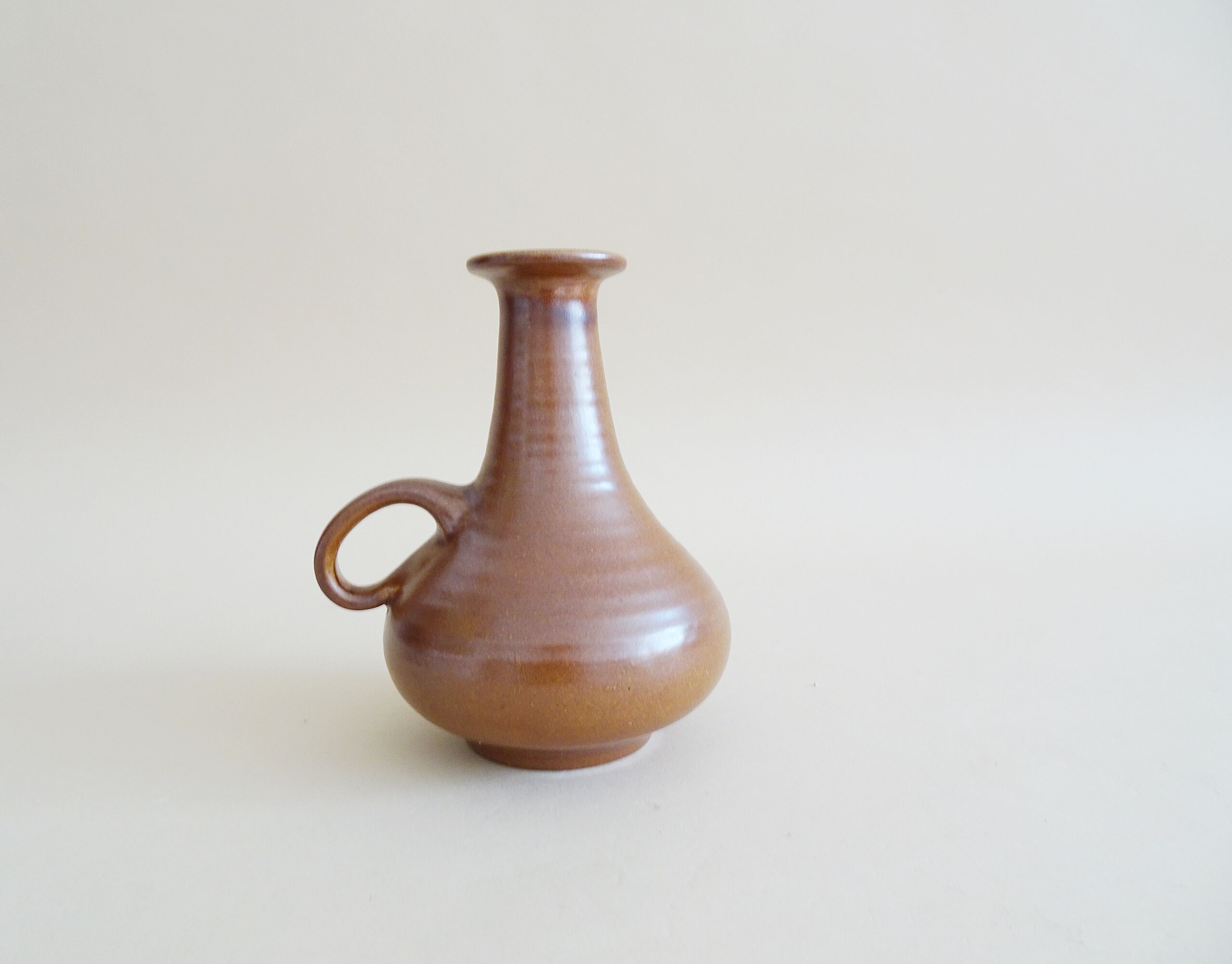 Brown vase by Manfred Buchholz