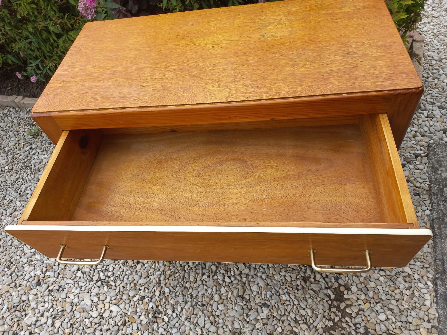Commode vintage