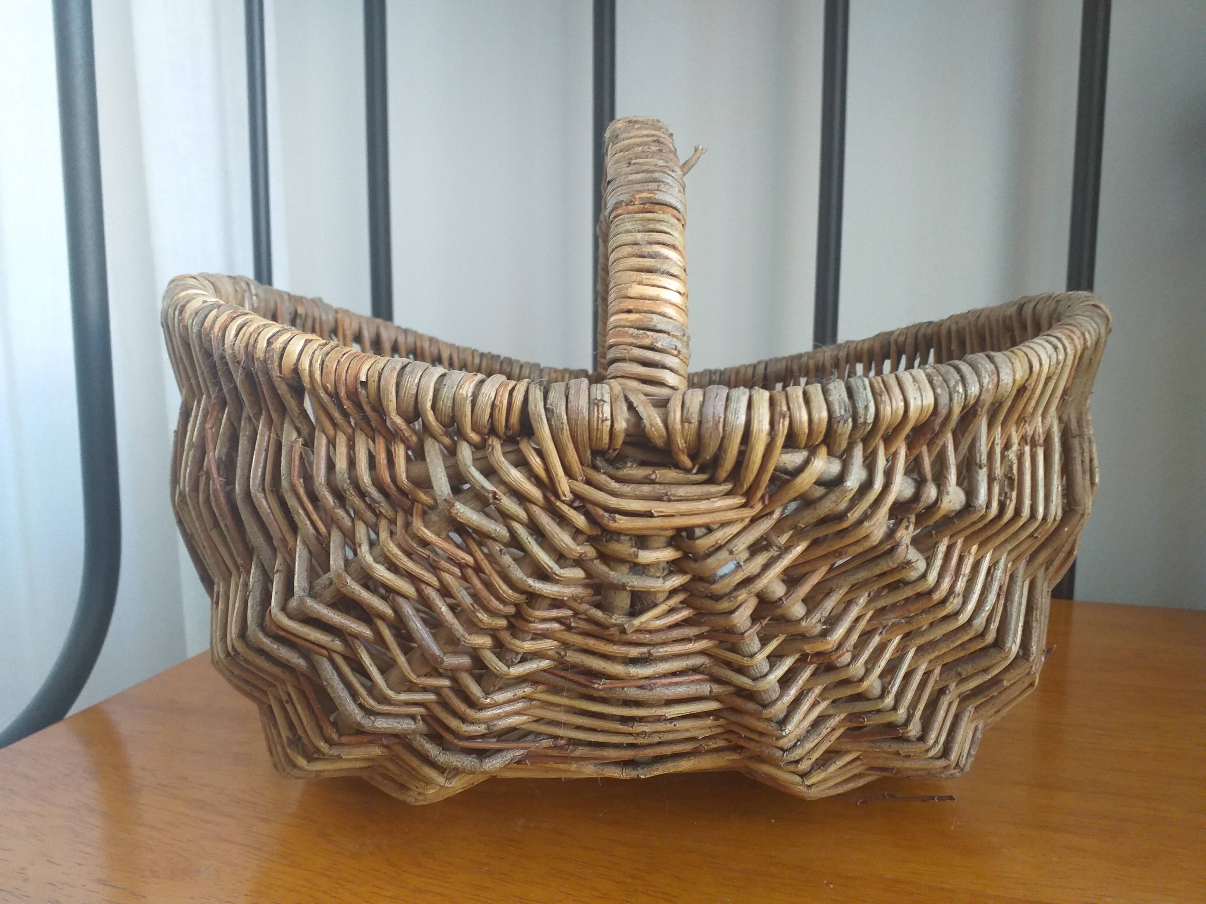 Wicker basket