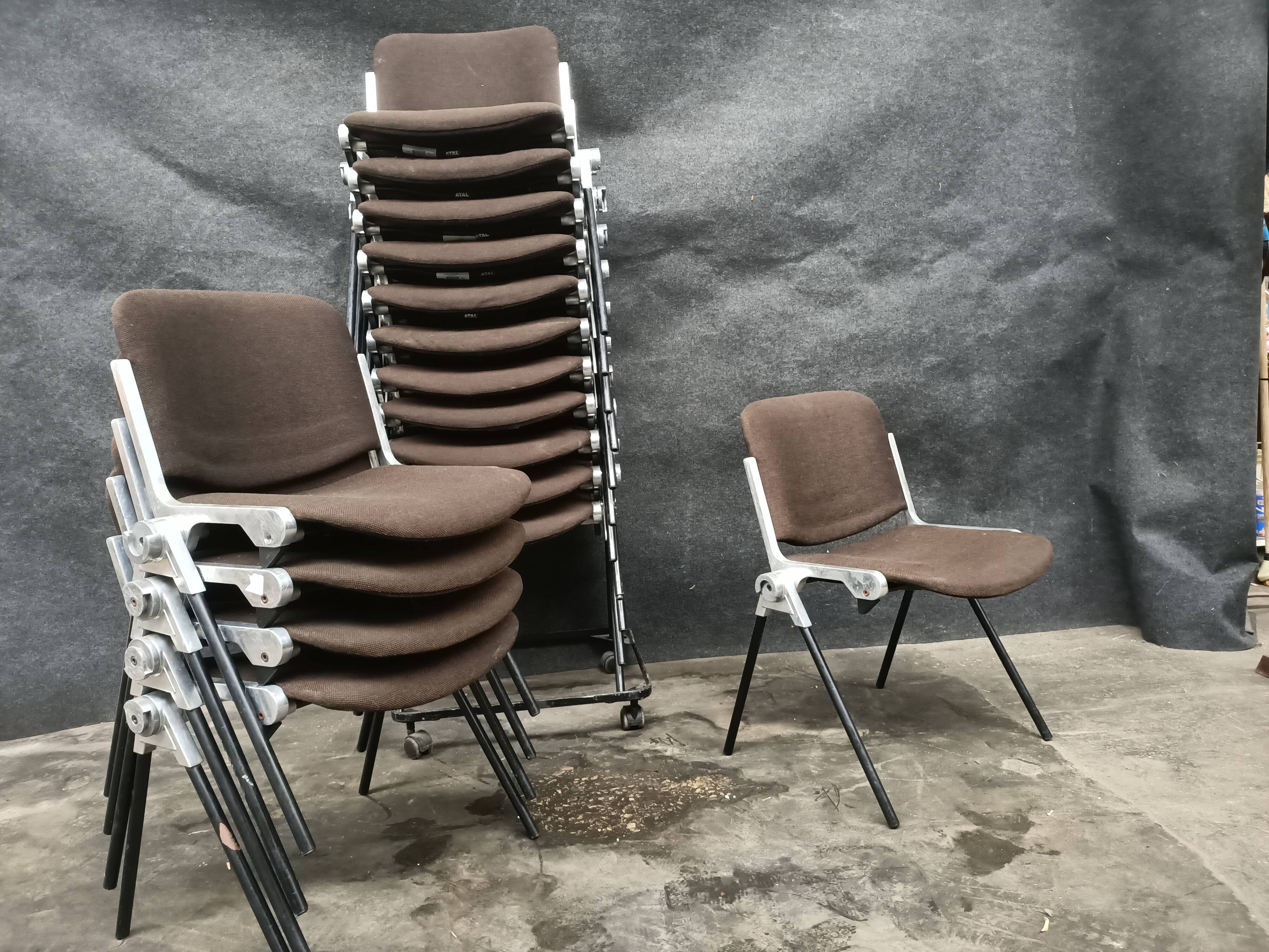 DS106 chair by Giancarlo Piretti, Castelli