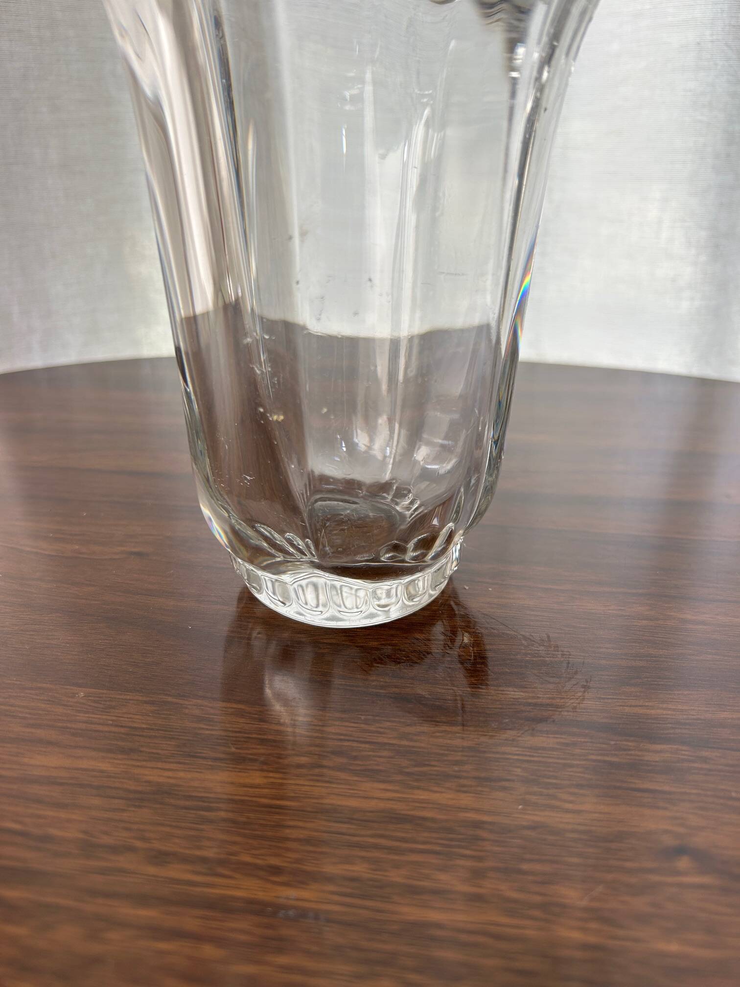 Pierre D'Avesn crystal vase