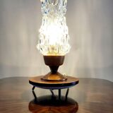 Tripod vintage tafellamp uit de jaren 60 met glazen lampenkap