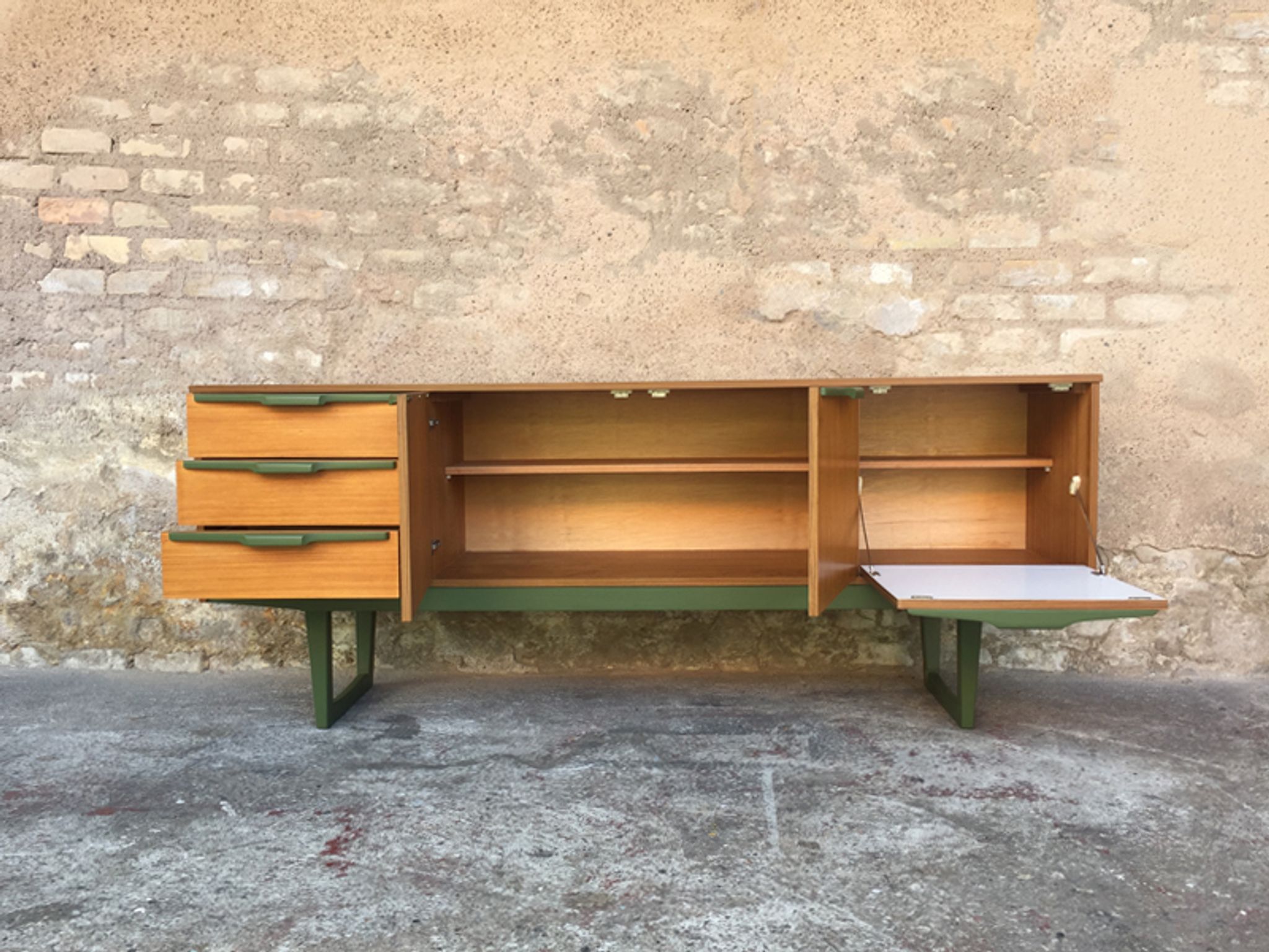Scandinavian teak sideboard 3 drawers, 3 swing doors