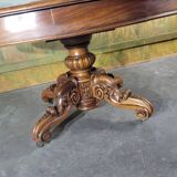 19th century walnut pedestal table with central leg