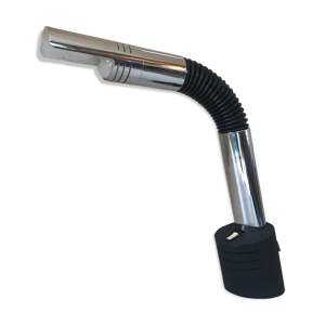 lampe chromée et flexible