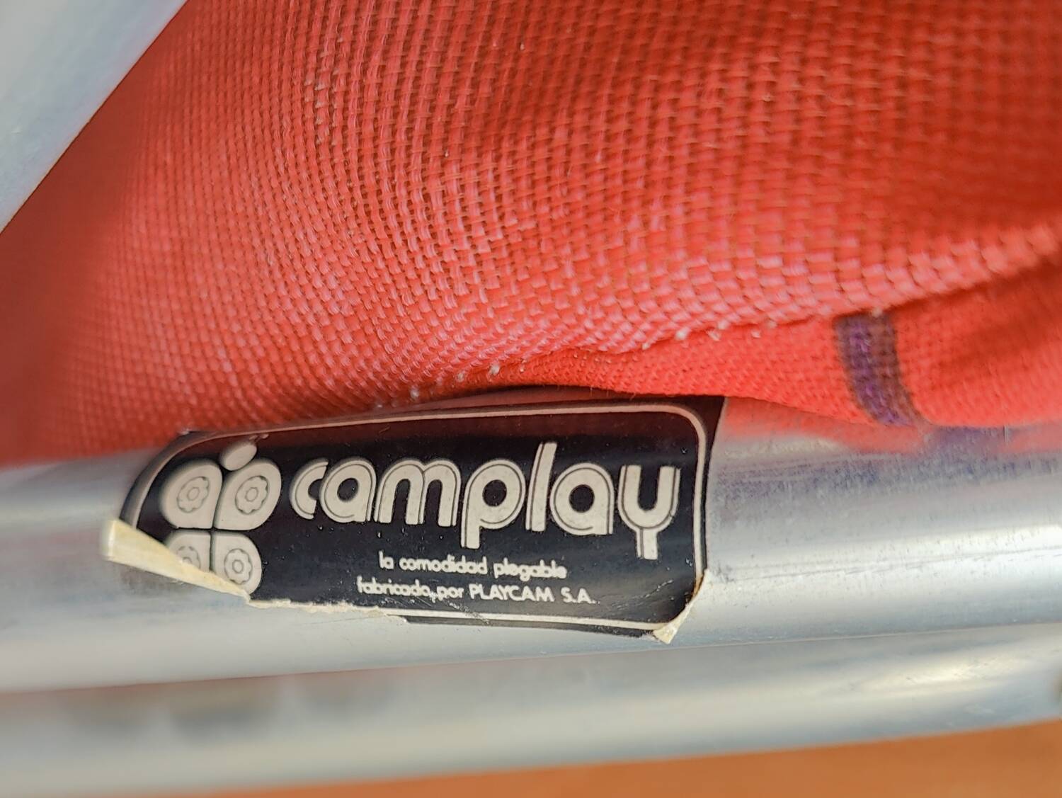 2 vintage floral deckchairs