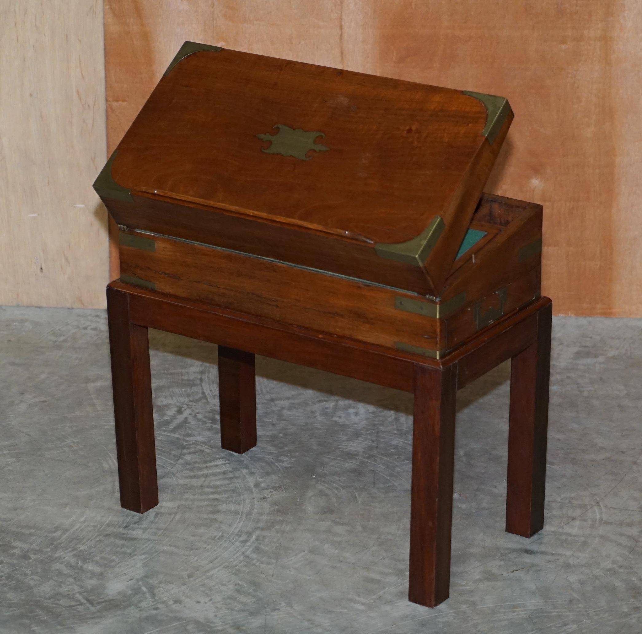 Victorian military slope desk made of hardwood