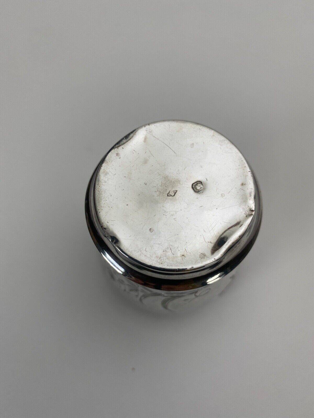 Silver timpani hallmarks Minerva goldsmith RB engraving floral decoration 40 grams