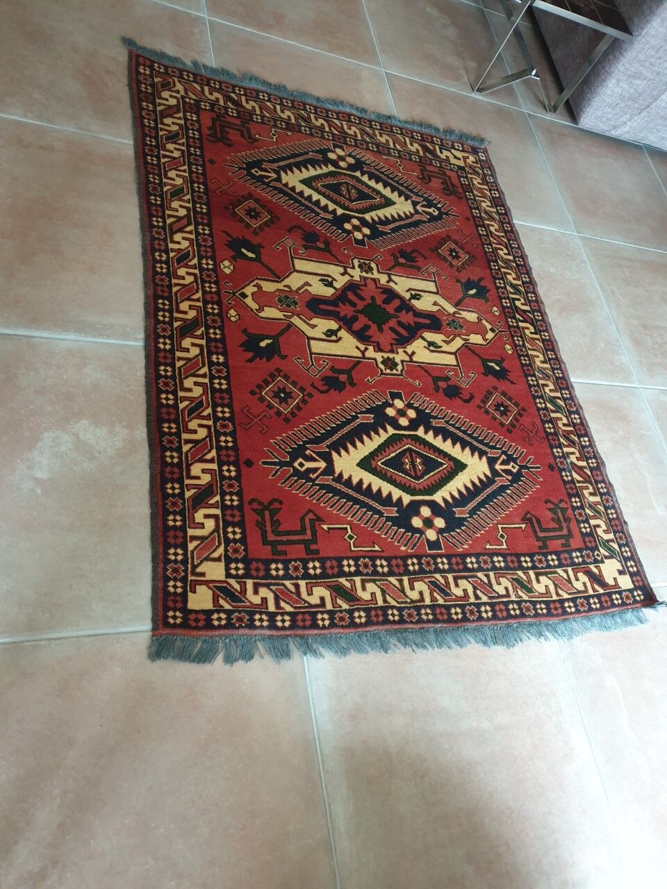 Old carpet 172/127