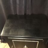 Furniture at the height of support of the 1940s