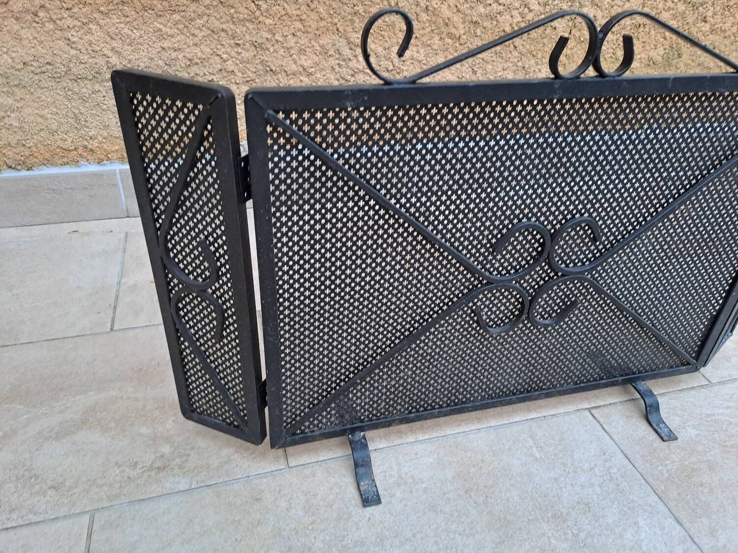 3-leaf iron fireplace screen