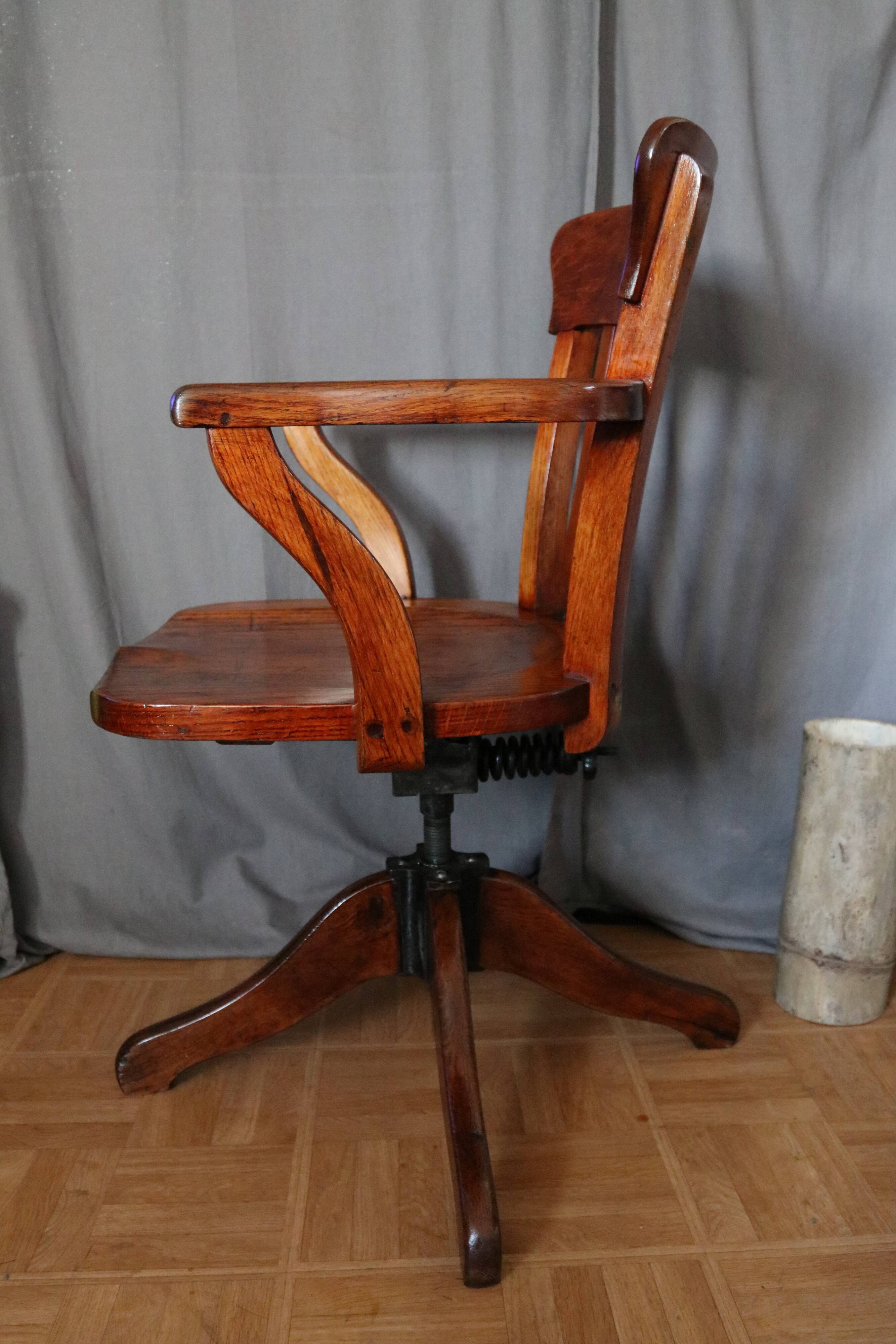 American office chair in natural wood