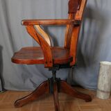 American office chair in natural wood