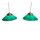 Duo de suspensions coniques en opaline verte, style Art Déco