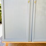 Compas foot cabinet