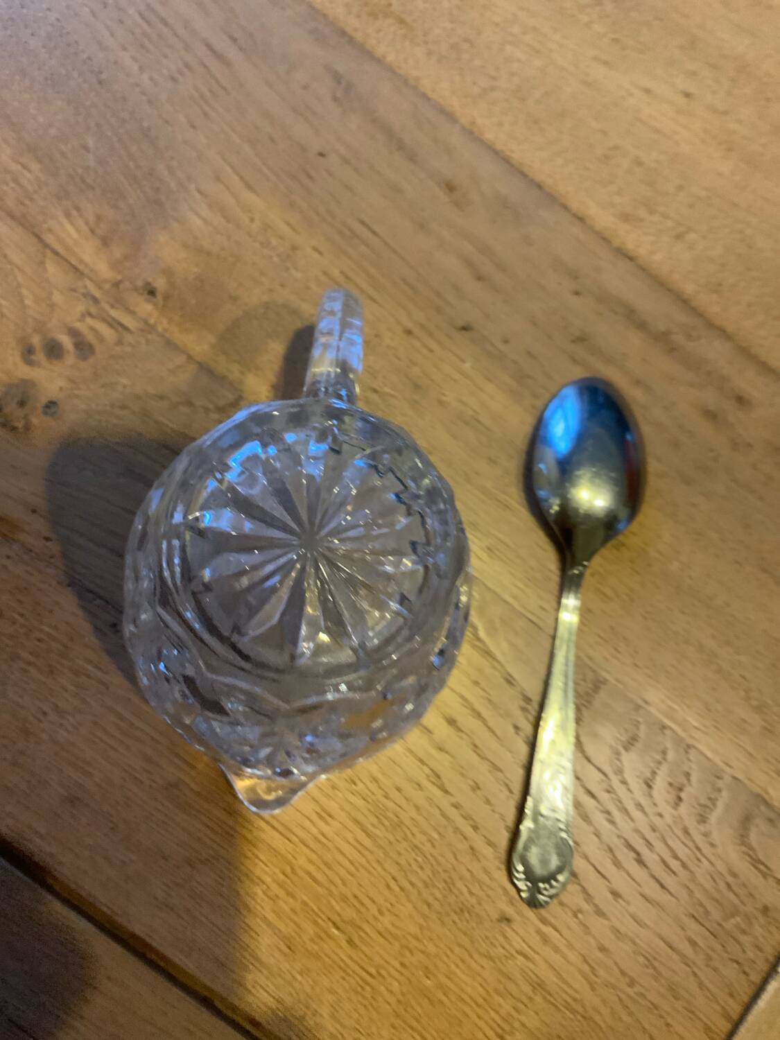 Hand-cut crystal cream jug - Vintage charm