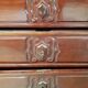 Chest of drawers with 5 drawers.