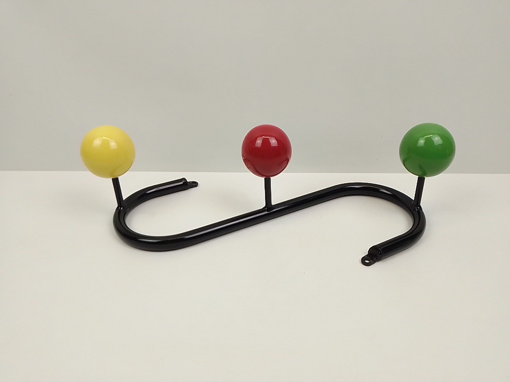 Vintage metal hook and 3 tricolor wooden hooks 40.5 cm