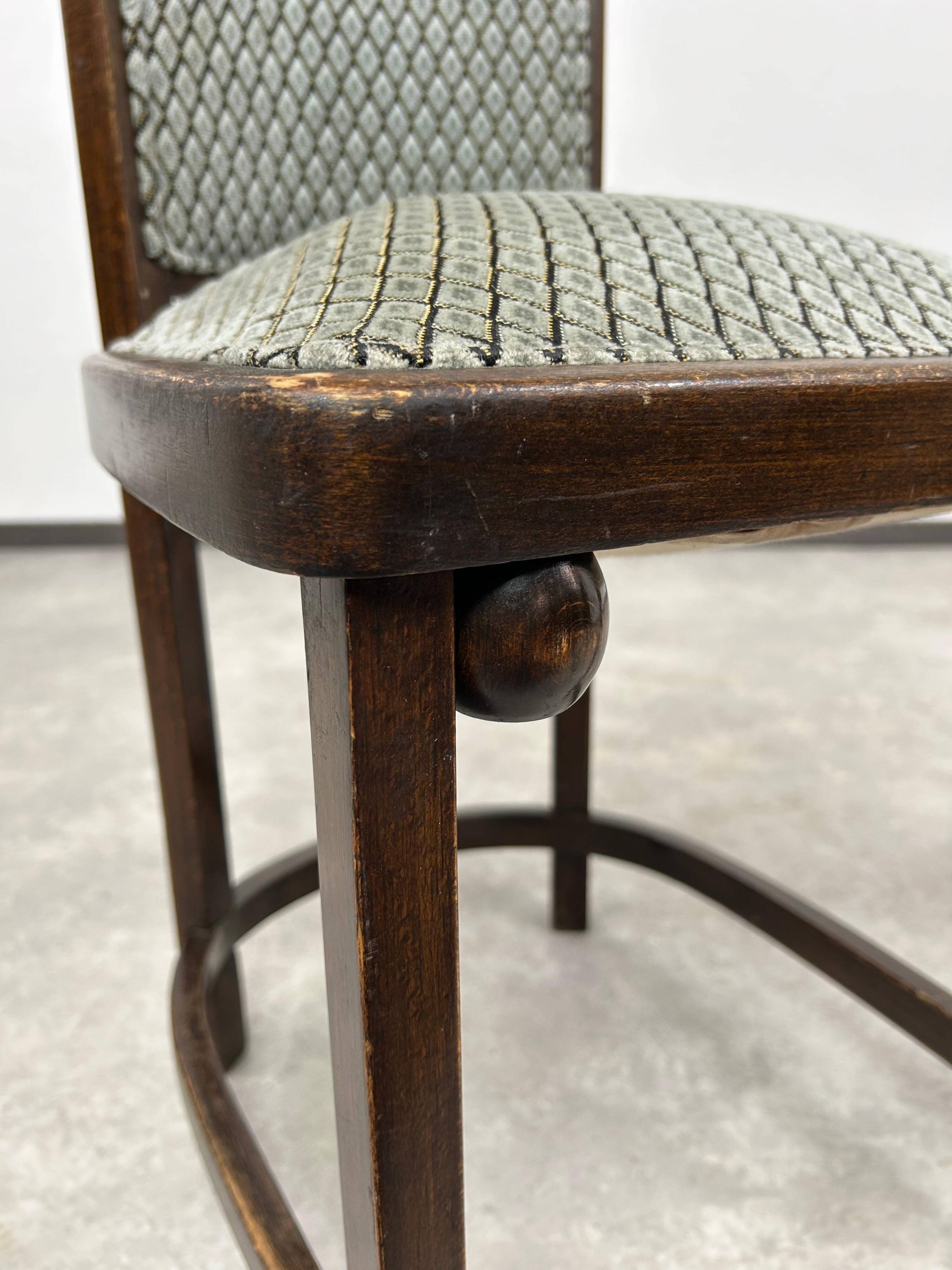 Bat Chairs no.423 by Josef Hoffmann