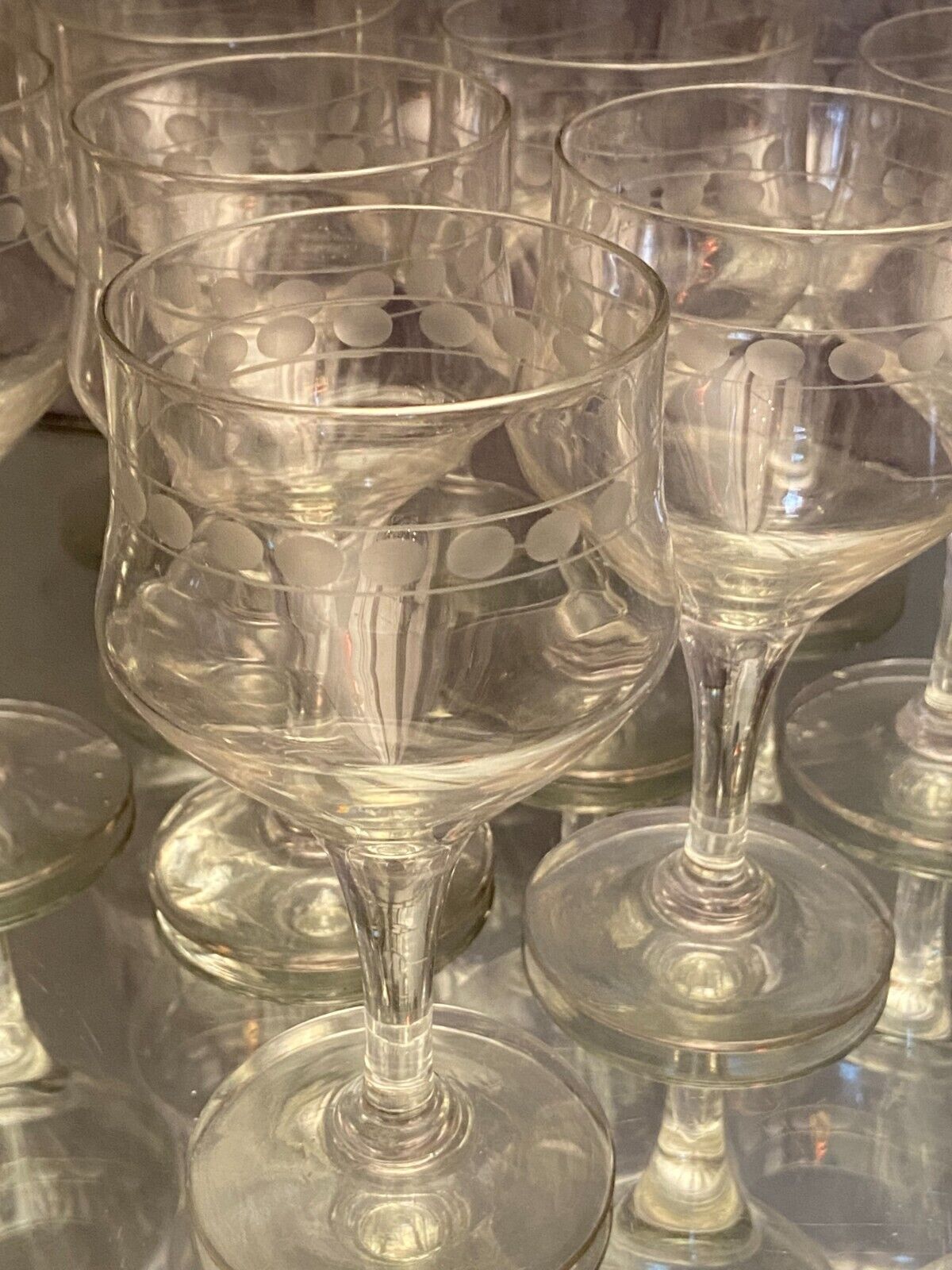Suite of 12 glasses with feet in cut glass mid-twentieth century